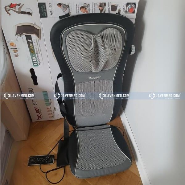 Đệm ghế massage Beurer MG260 có thể tháo rời rất dễ dàng, tách phần lưng ghế khỏi phần đáy ghế