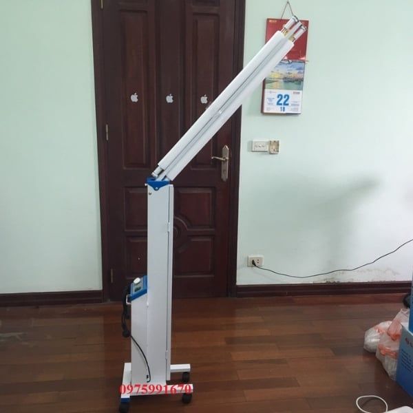 Đèn chiếu tia cực tím di động có hẹn giờ (đèn UV) dễ dàng sử dụng và đảm bảo an toàn khi dùng