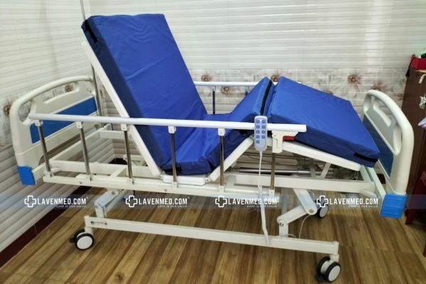 Giường điện Tajermy GD03B được trang bị 3 tính năng đặc biệt: nâng đầu, nâng chân và nâng hạ chiều cao giường.