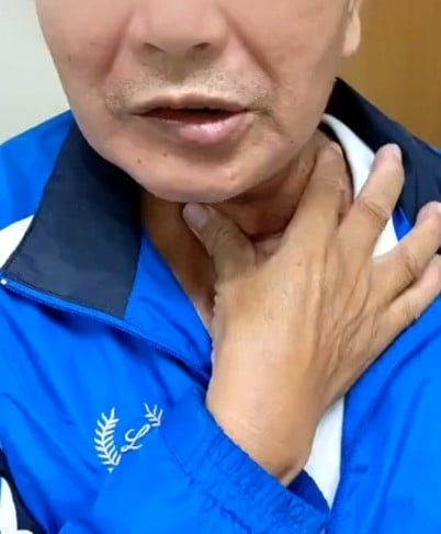 Một người đàn ông 60 tuổi đã phải đối mặt với căn bệnh ung thư thanh quản sau nhiều tháng ho kéo dài không rõ nguyên nhân.