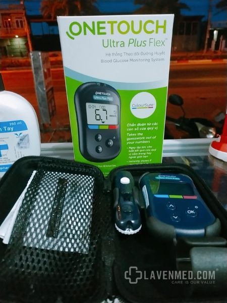 Trọn bộ sản phẩm Máy đo đường huyết OneTouch Ultra Plus Flex
