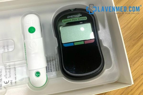 Máy đo đường huyết OneTouch Selex Plus Simple: có Phạm vi đo từ 0,6 - 33,33 mmol/L.