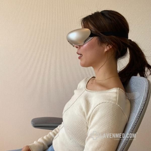 Máy massage mắt Panasonic SW68 massage quanh vùng mắt giúp làm dịu các cơn đau đầu