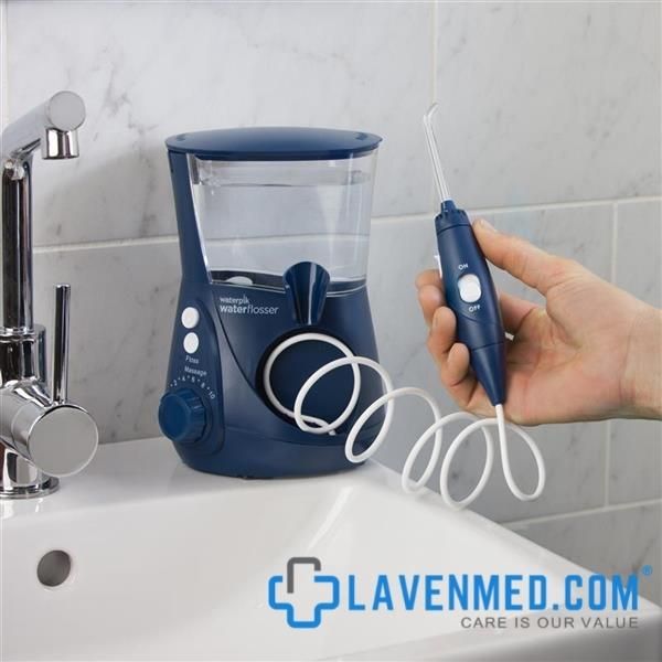 Máy tăm nước gia đình thường chứa lượng nước lớn và sử dụng được cho nhiều người
