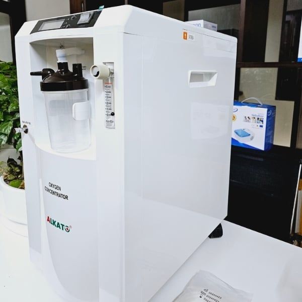 Máy Tạo Oxy 10 Lít Alkato SZ-5AW Công suất tạo oxy lên đến 10 lít/phút