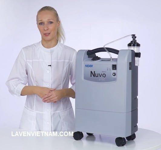 Máy tạo oxy 5 lít Nidek Nuvo Lite có trọng lượng nhẹ chỉ 13.6kg dễ dàng cho di chuyển