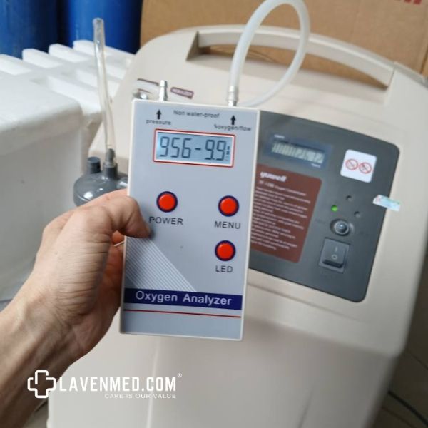Máy tạo Oxy Yuwell 7F-10W 10 Lít/Phút được sử dụng cho bệnh nhân cần lượng oxy cao