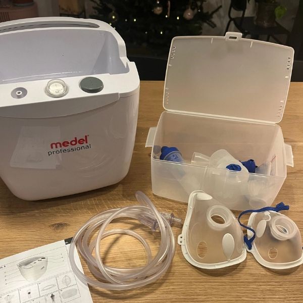 Máy xông mũi họng Medel Professional cao cấp chuyên dụng cho Bệnh viện, Phòng khám với công nghệ động cơ 3 vòng bi