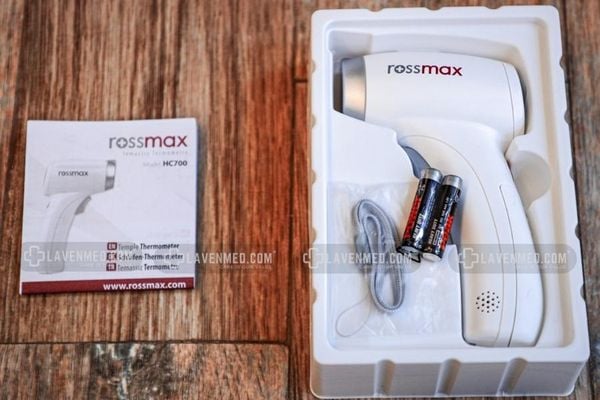 Nhiệt kế Rossmax HC700 đã được kiểm nhiệm lâm sàng trên cơ thể người bình thường và người bị sốt với kết quả chính xác như đo nhiệt độ ở miệng