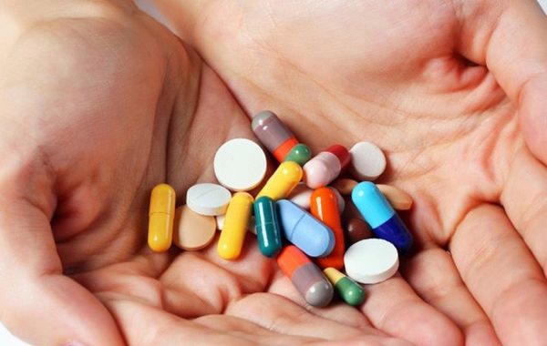 Sử dụng kháng sinh kéo dài có thể tiêu diệt nhiều vi khuẩn có lợi và giảm sức đề kháng của bạn