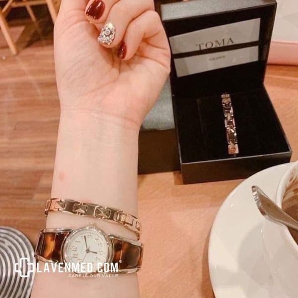 Vòng điều hòa huyết áp Toma được nam và nữ đều yêu thích