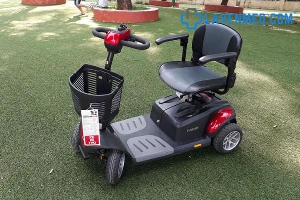 Xe scooter điện OMEGA là giải pháp đi lại cho người khuyết tật và người cao tuổi, xe điện cho người trẻ tuổi.