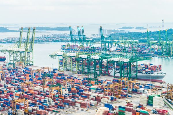 Vận chuyển hàng hoá quốc tế nhanh chóng - Khởi Long