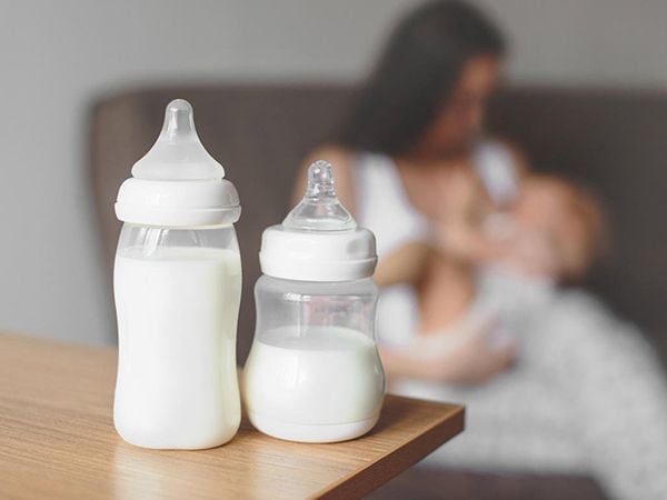 Hướng dẫn cách đục lỗ núm bình sữa đơn giản, nhanh chóng