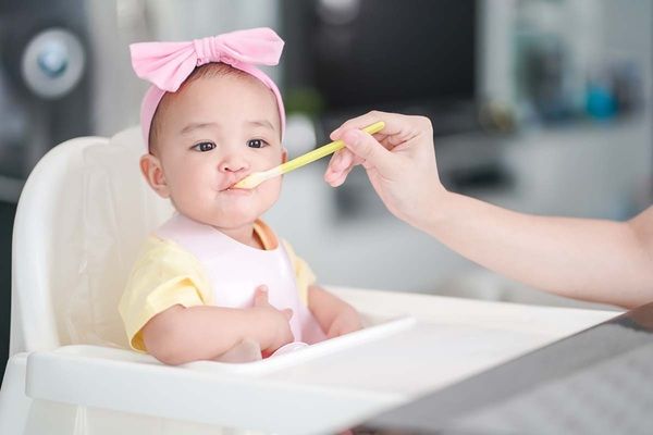 Top 9 bột ăn dặm cho bé 5 tháng an toàn, thơm ngon, đủ chất