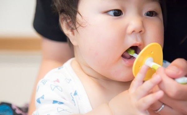 Kem đánh răng cho bé 1 tuổi của Nhật được ưa chuộng nhất hiện nay