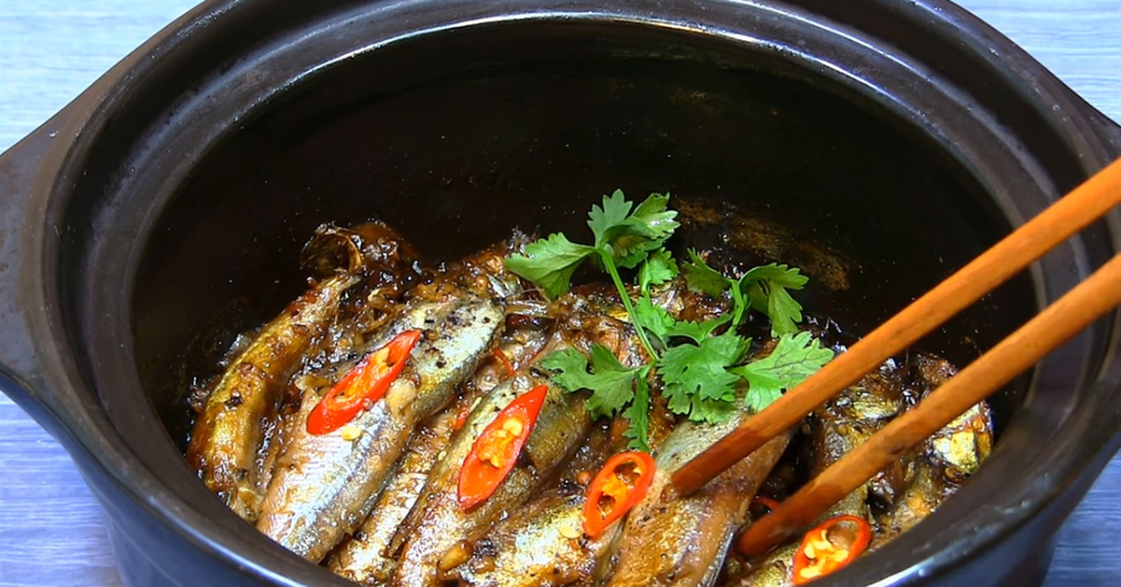 Cá trứng kho tiêu