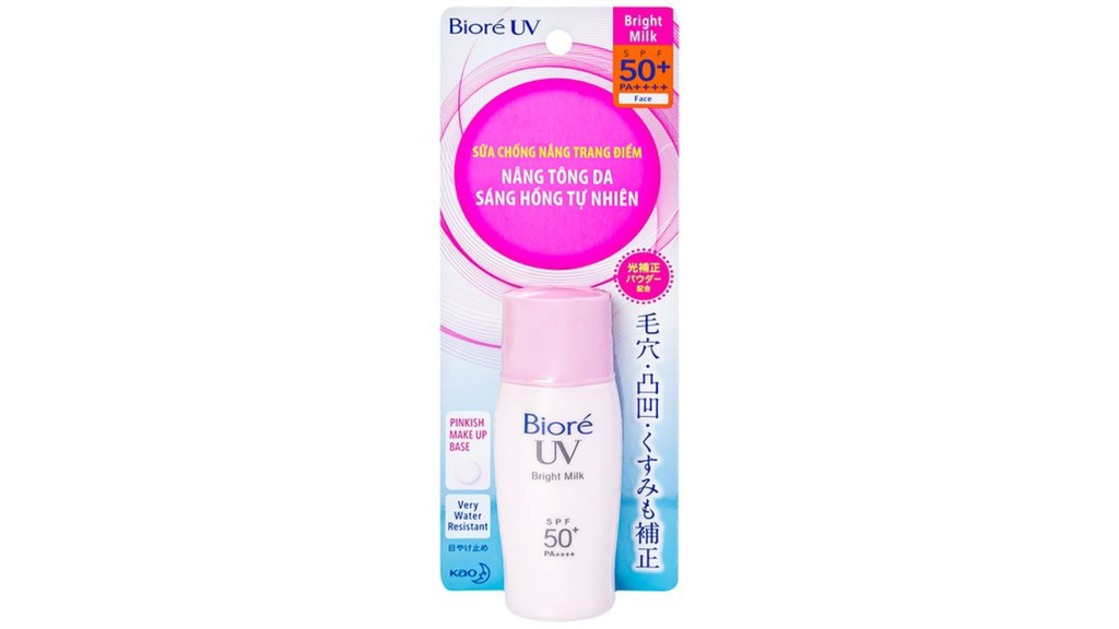 Biore UV Bright Milk có kết cấu dạng sữa loãng, dễ tán, phù hợp chống nắng, trang điểm hàng ngày