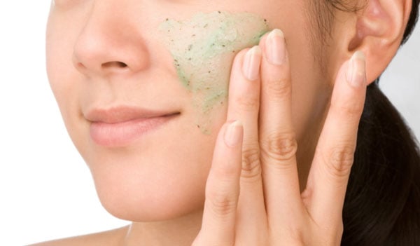 Tẩy da chết trên mặt