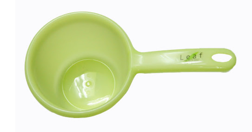 Công dụng của ca nhựa múc nước INOMATA 1.3L màu xanh lá
