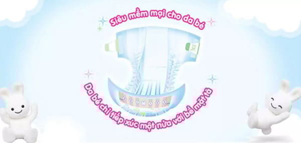 trẻ sơ sinh đến 6 tháng tuổi chỉ nên dùng tã dán