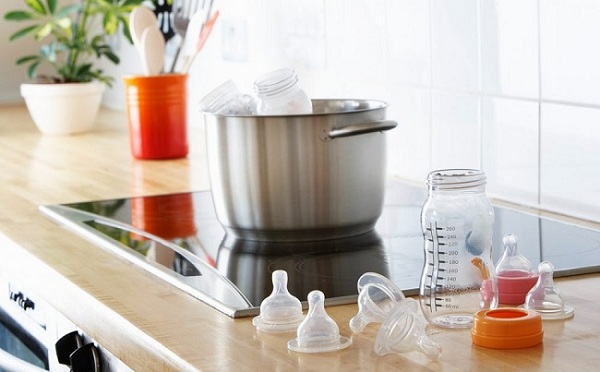 cách tiệt trùng bình sữa đơn giản