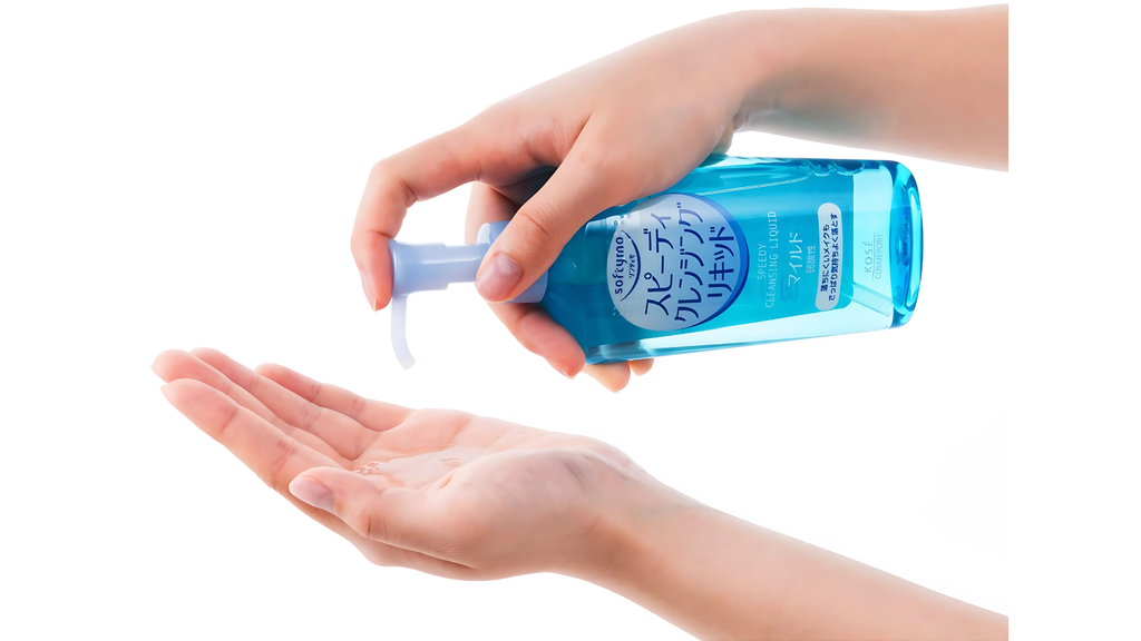 Nên chọn tẩy trang dạng dầu nếu bạn thường xuyên trang điểm