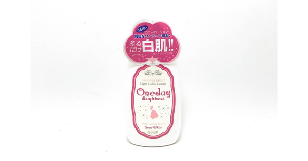 Lotion dưỡng thể trắng da One Day Brightener của Nhật có công nghệ “White Powder”, giúp da nâng tone tức thì, có thể dùng làm kem lót.