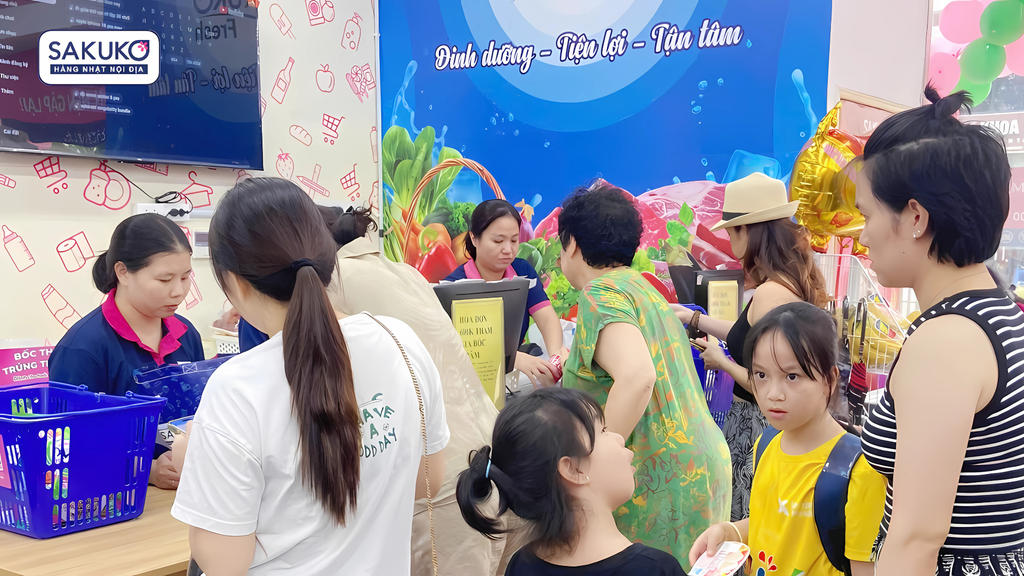 Rất đông bố mẹ tin tưởng lựa chọn mua sắm tại Sakuko Japanese Store