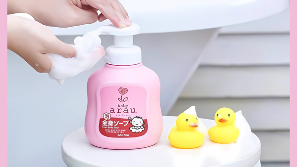 Dầu gội đầu cho trẻ em Nhật Bản không mùi hoặc có mùi nhẹ nhàng, tạo cảm giác thoải mái.