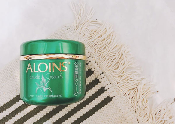 Kem dưỡng ẩm nội địa Nhật Aloins