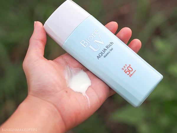 không sử dụng kem chống nắng Biore Aqua Rich khi kem bị tách nước.