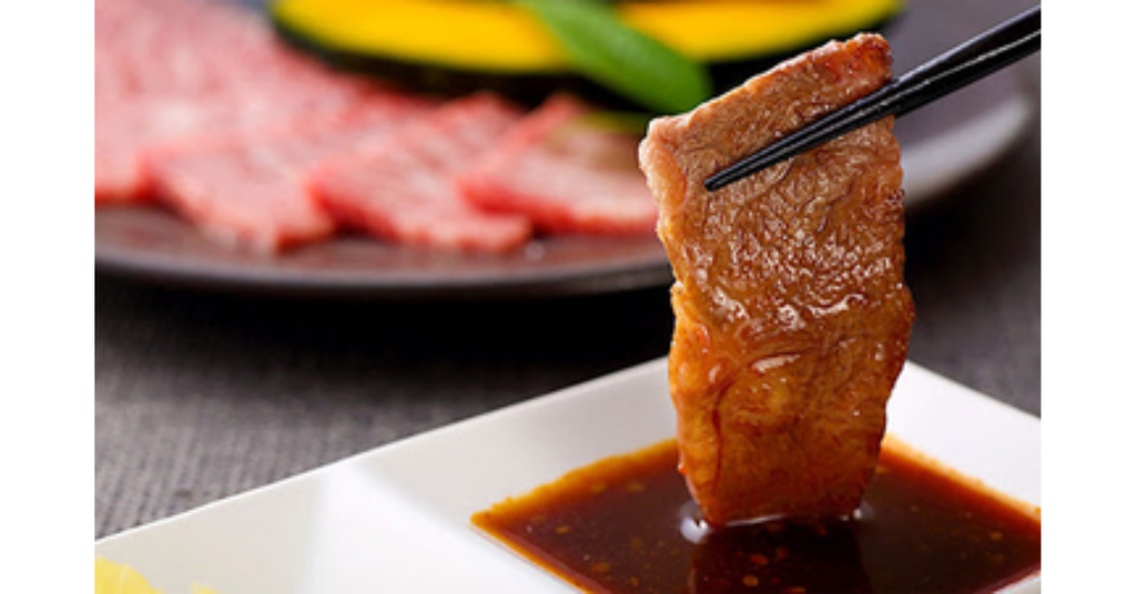 Sốt này dùng để chấm những món gì?