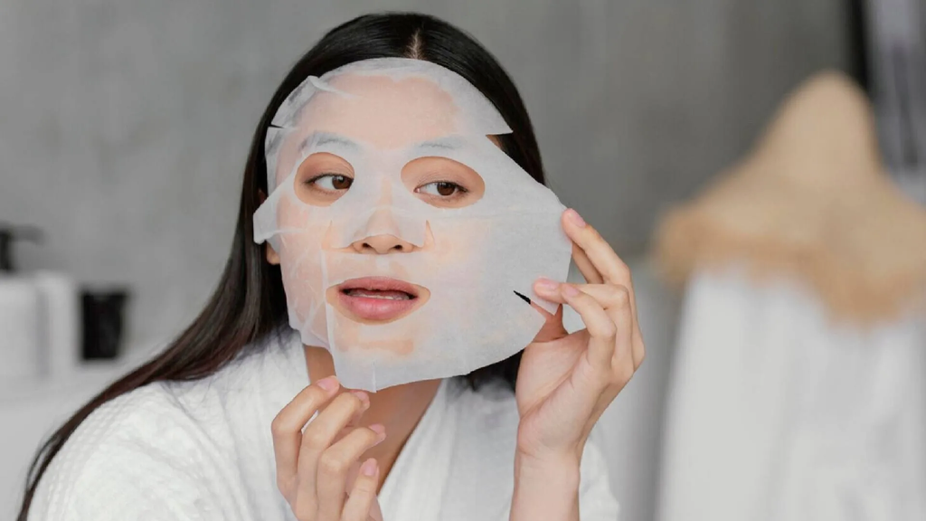 tháo lớp mặt nạ