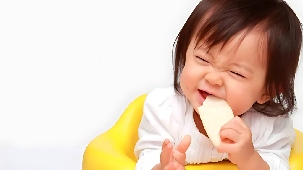 Mỗi độ tuổi của trẻ sẽ có nhu cầu dinh dưỡng khác nhau vì thế mẹ cần lựa chọn bánh ăn dặm phù hợp với độ tuổi của con.