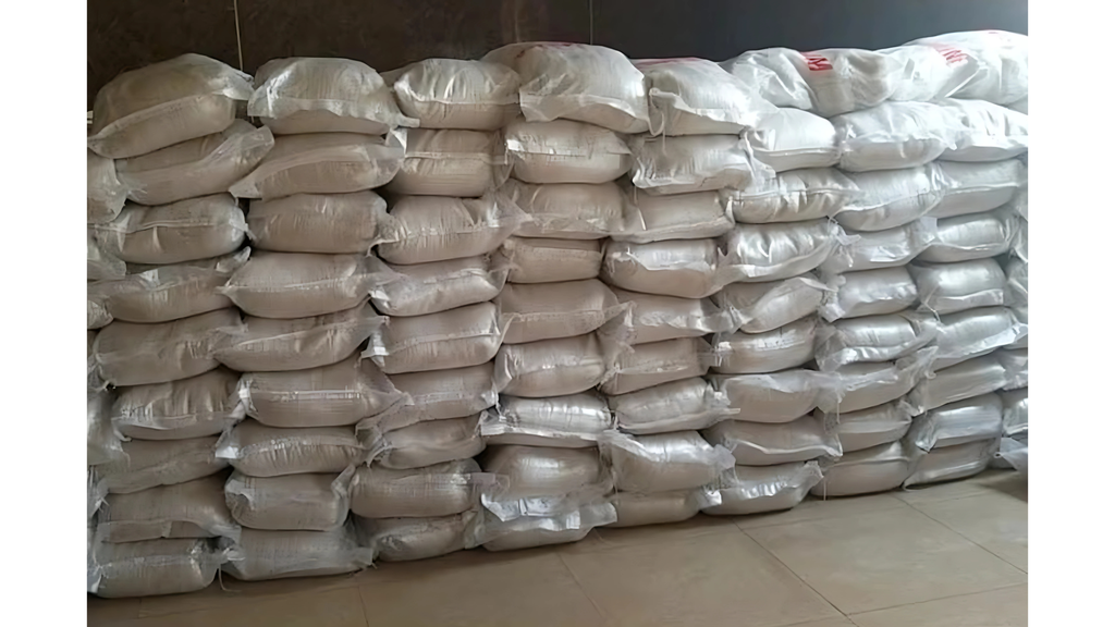 Chủ doanh nghiệp bán ô tô cũ quyết định đi buôn gạo (ảnh:Đ.V)