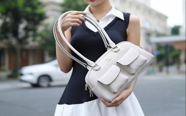 Bí Quyết Chọn Túi Xách Công Sở Nữ: Sự Kết Hợp Hoàn Hảo Giữa Thời Trang Và Tiện Dụng
