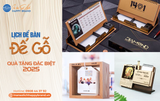 SẢN XUẤT LỊCH ĐỂ BÀN ĐẾ GỖ THEO YÊU CẦU