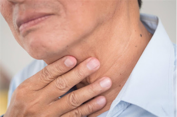 Chấn thương thanh quản: Nguyên nhân, triệu chứng và cách phòng tránh