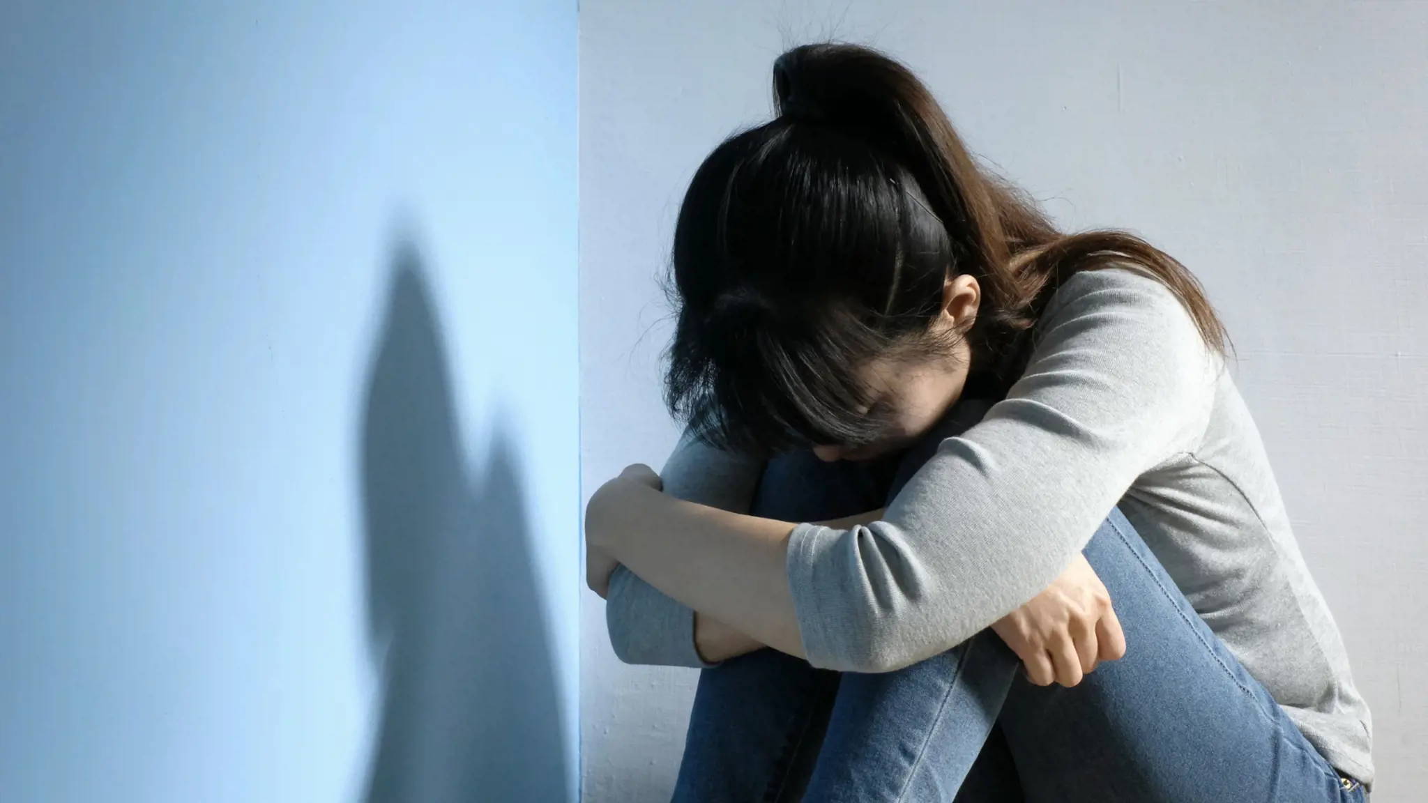 Trầm cảm là gì? Nguyên nhân, dấu hiệu và cách điều trị