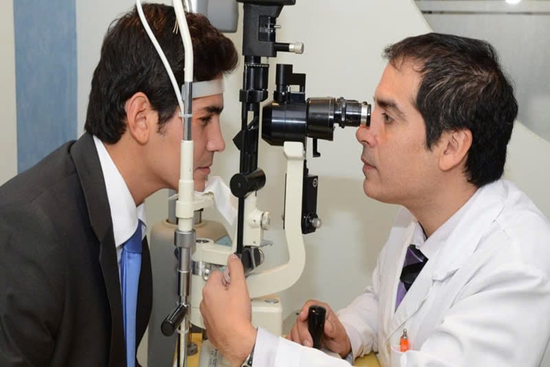 Phù hoàng điểm là gì? Nguyên nhân, triệu chứng và cách điều trị