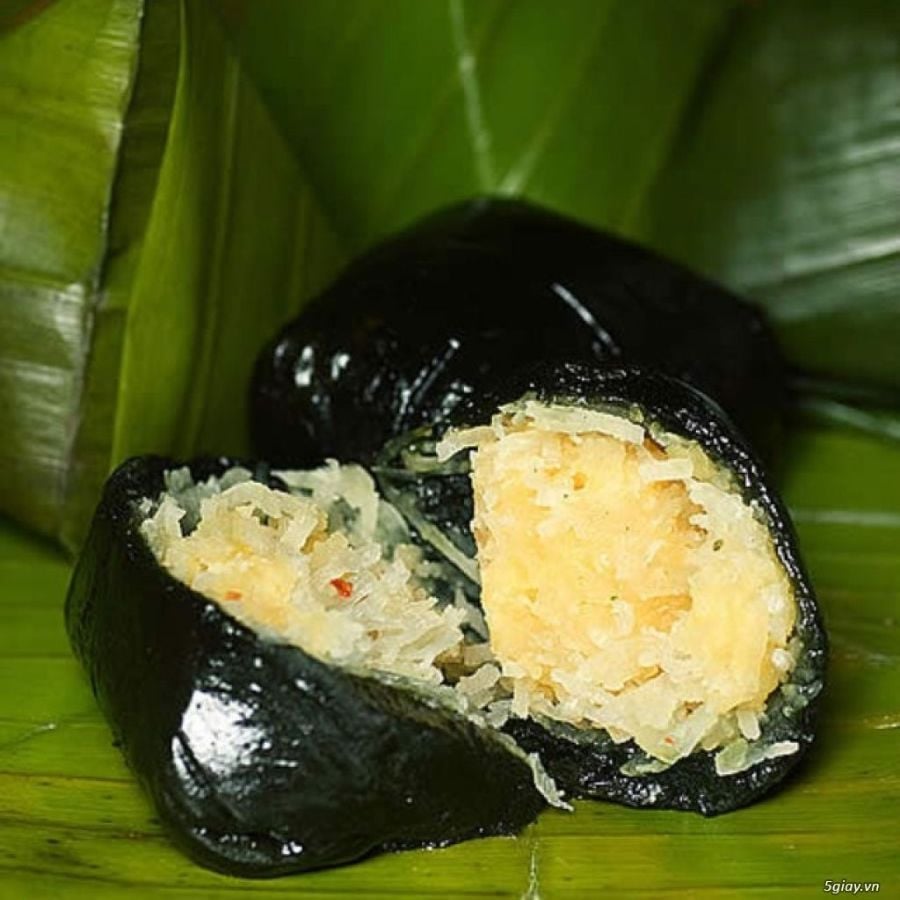 Bánh ít lá gai - Món quà tinh túy từ đất võ Bình Định