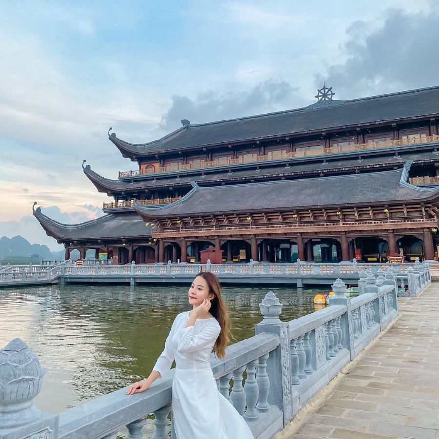 Vẻ đẹp uy nghi, tráng lệ của Chùa Tam Chúc