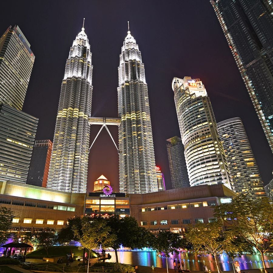 Ngắm nhìn Kuala Lumpur từ đỉnh tháp đôi Petronas