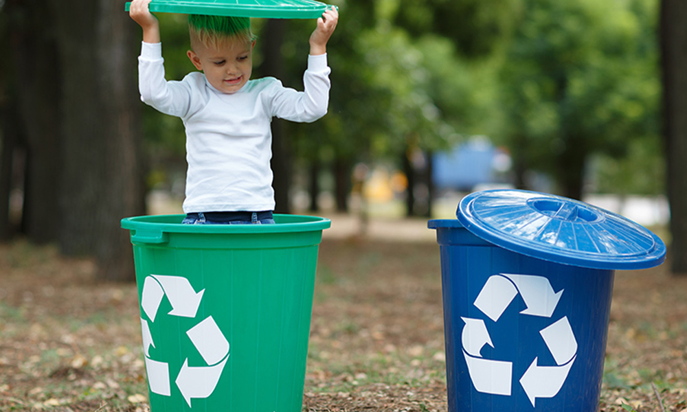 Instituto Espanol tái chế và tái sử dụng nhựa trong sản xuất bao bì