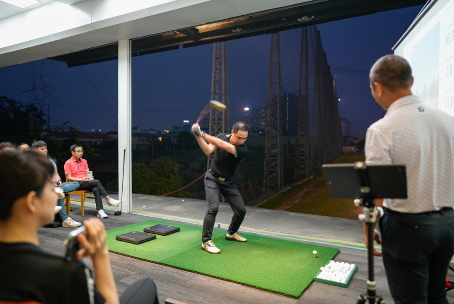 CHƠI GOLF KHÔNG HAY NÊN SỬA SWING HAY FITTING ĐỂ MUA GẬY GOLF MỚI?