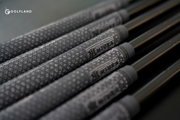 GOLF LAND CUSTOM FITTING | MIURA CB-302 X DYNAMIC GOLD