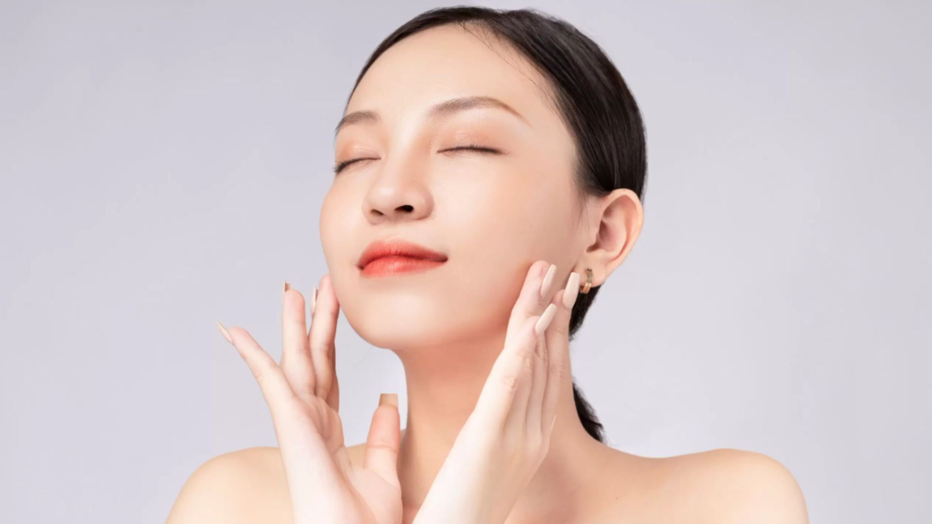 Cách trang điểm nền đúng cách
