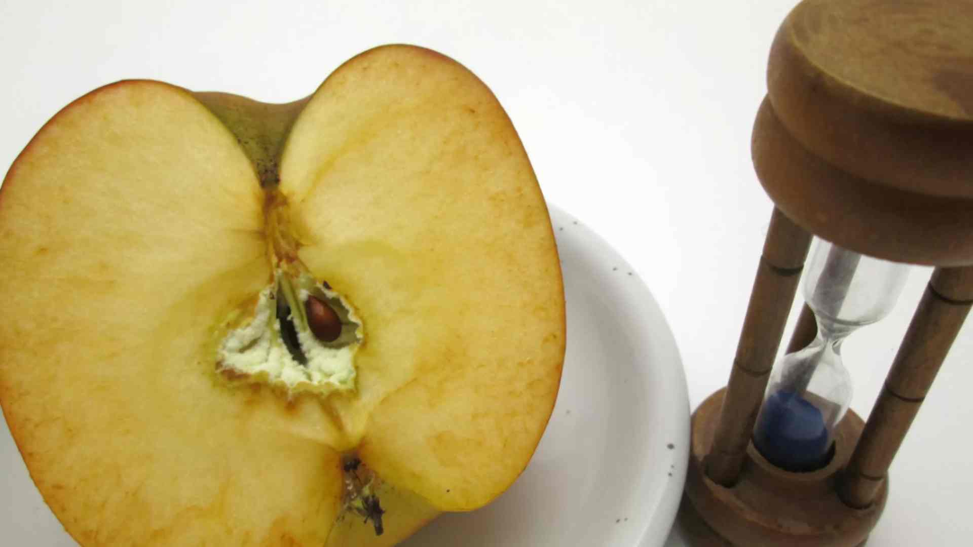 Oxy phản ứng là gì? Nguyên nhân nào gây ra lão hóa da?