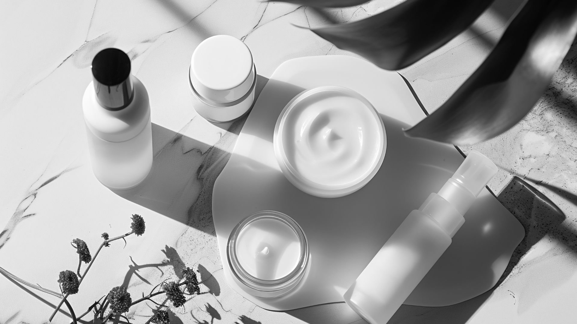 Minimalist Skincare là gì? Xu hướng làm đẹp thông minh trong thời đại bận rộn